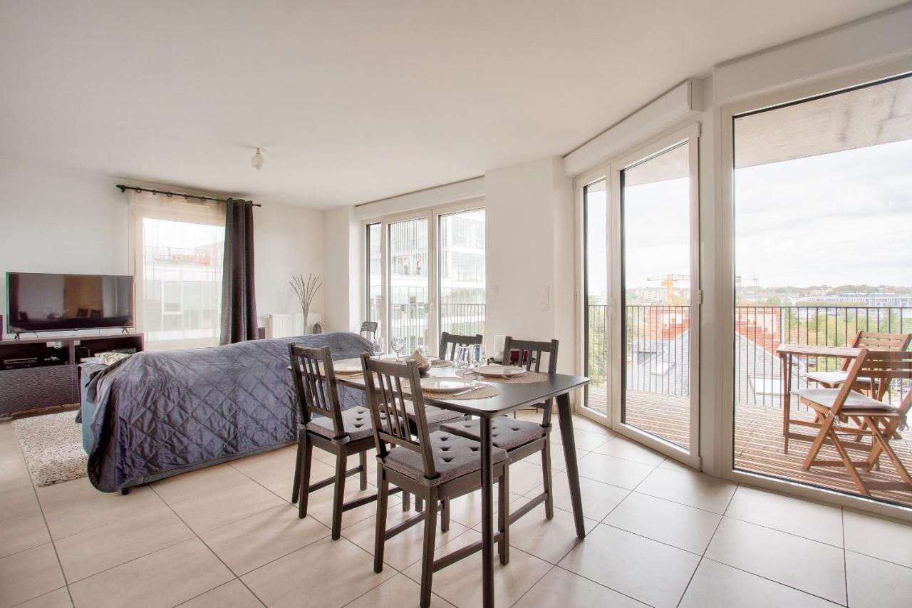 Escapade Sur L'Ile De Nantes Apartment Bagian luar foto