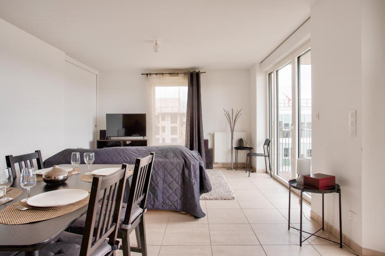Escapade Sur L'Ile De Nantes Apartment Bagian luar foto